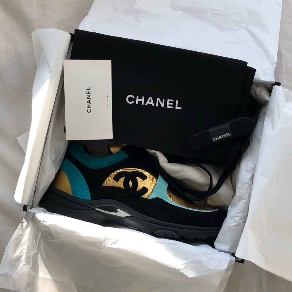 CHANEL SNEAKERS